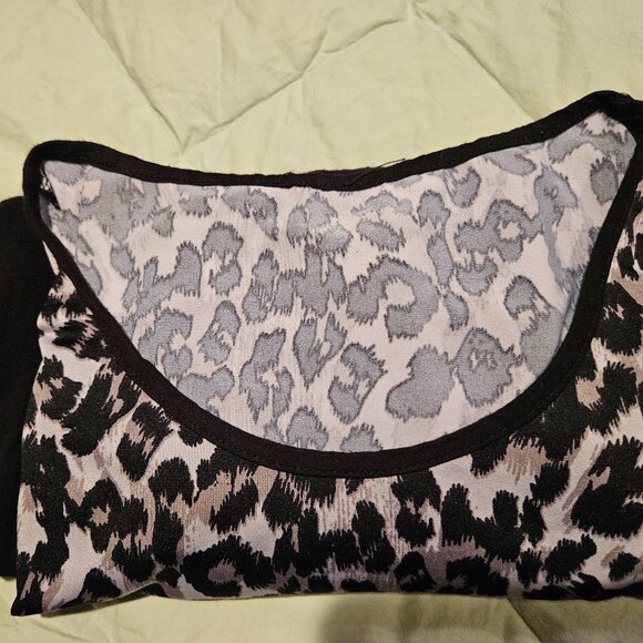 Black and Animal Print Top - Picture 4 of 7